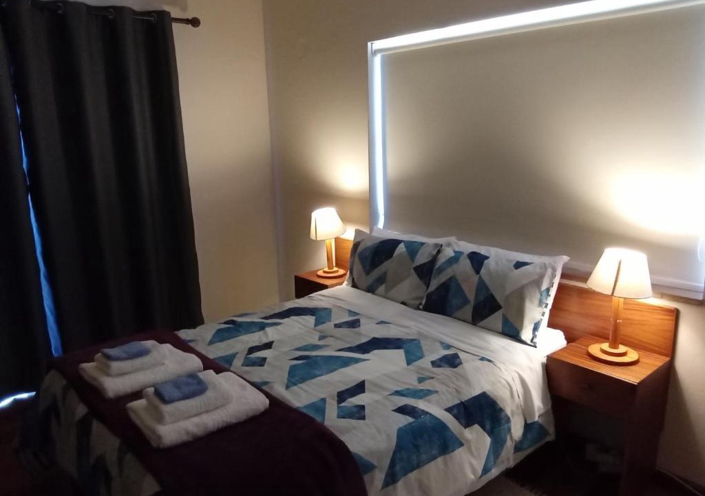 Paarl Bed & Breakfast | 10 on Fairview B&B