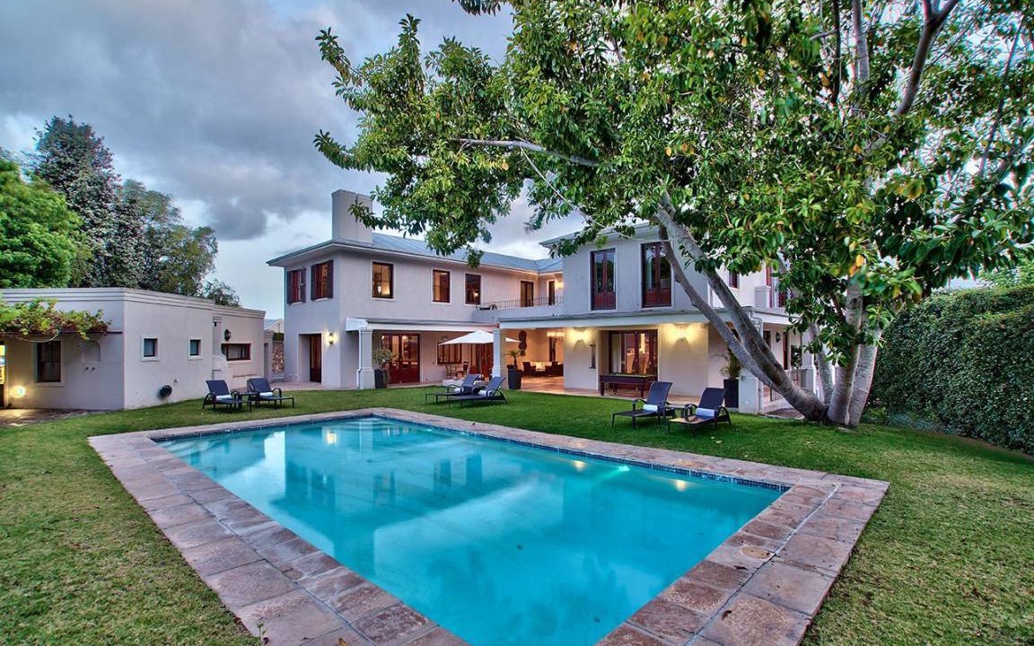 Constantia Bed & Breakfast | 100 m² Bed and breakfast ∙ 2 bedrooms ∙ 10 guests