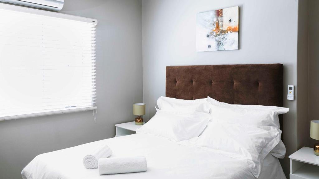 Goodwood House | 103onWallace Self Catering Guest House