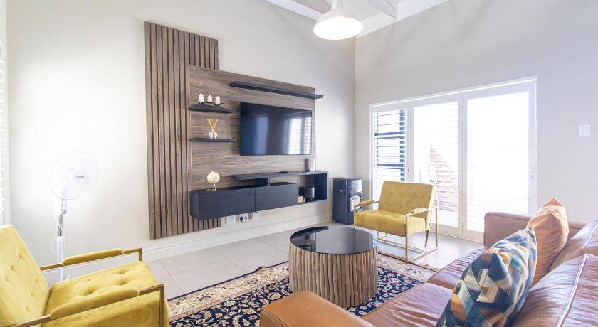 Port Elizabeth Apartment | 105 m² Apartment ∙ 3 bedrooms ∙ 6 guests