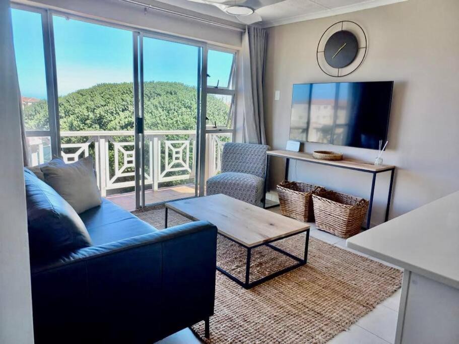 Westcliff Apartment | 119 Hermanus BeachClub