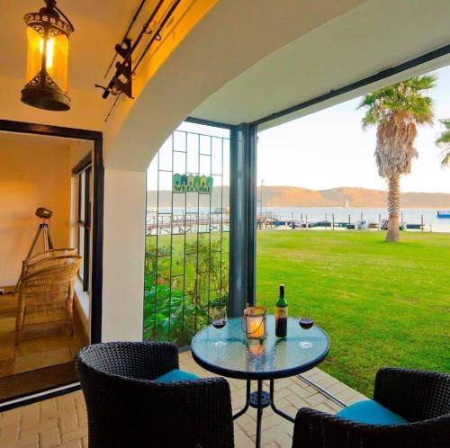 Knysna Central Apartment | 120 m² Apartment ∙ 3 bedrooms ∙ 6 guests