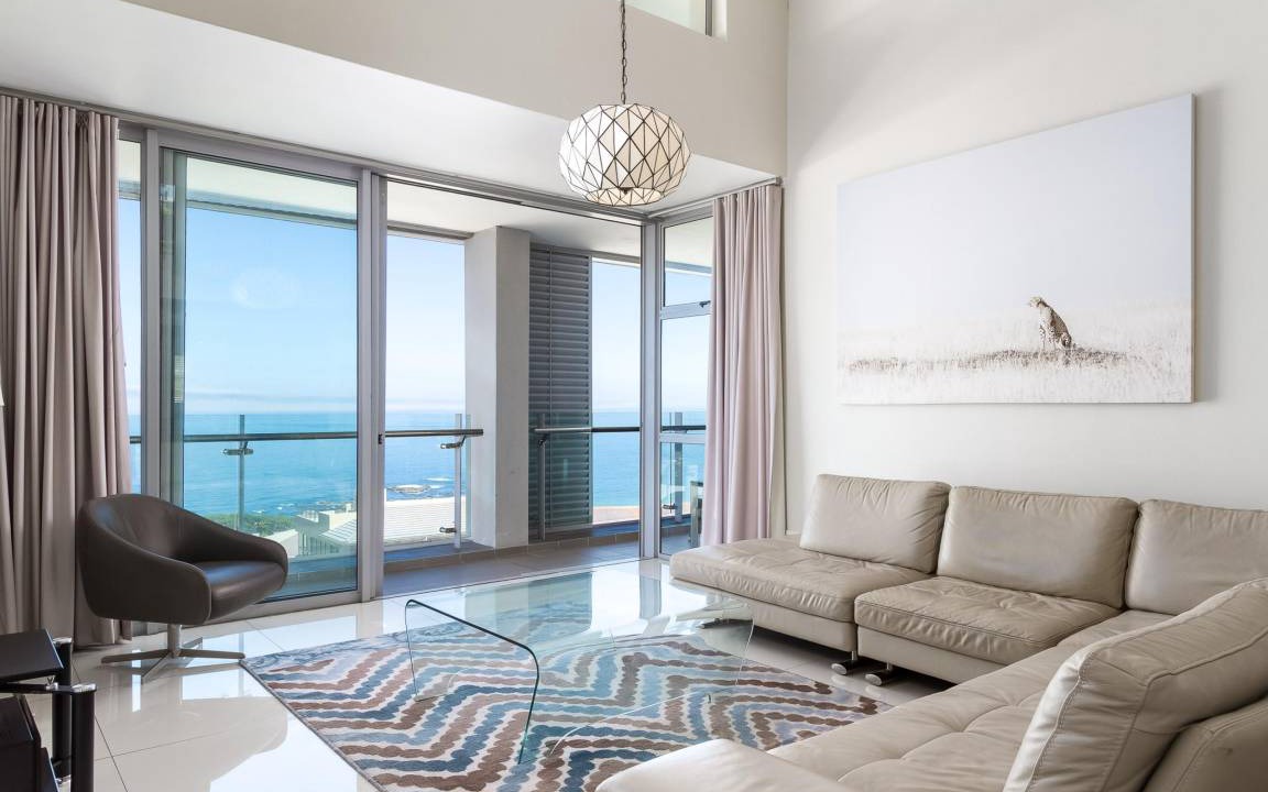 Camps Bay Apartment | 120 m² Apartment ∙ 1 bedroom ∙ 6 guests