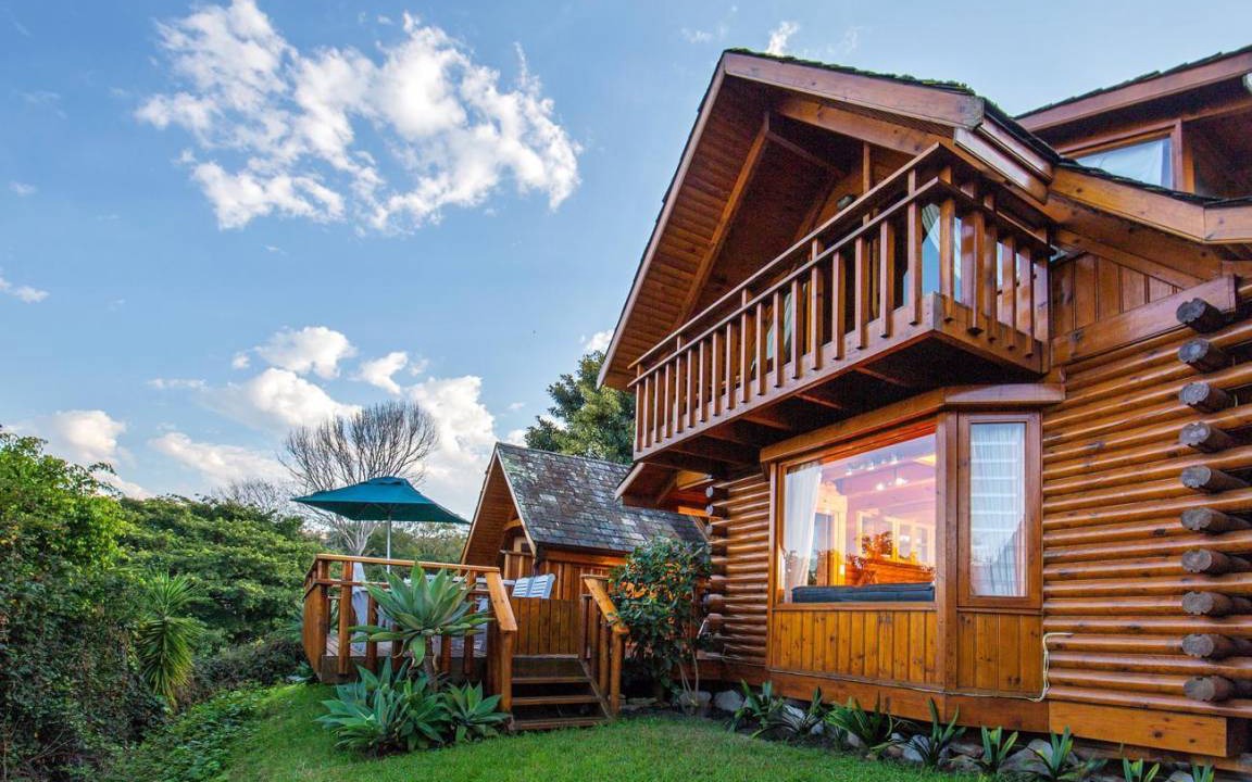 Old Place Bed & Breakfast | 120 m² Bed and breakfast ∙ 3 bedrooms ∙ 127 guests