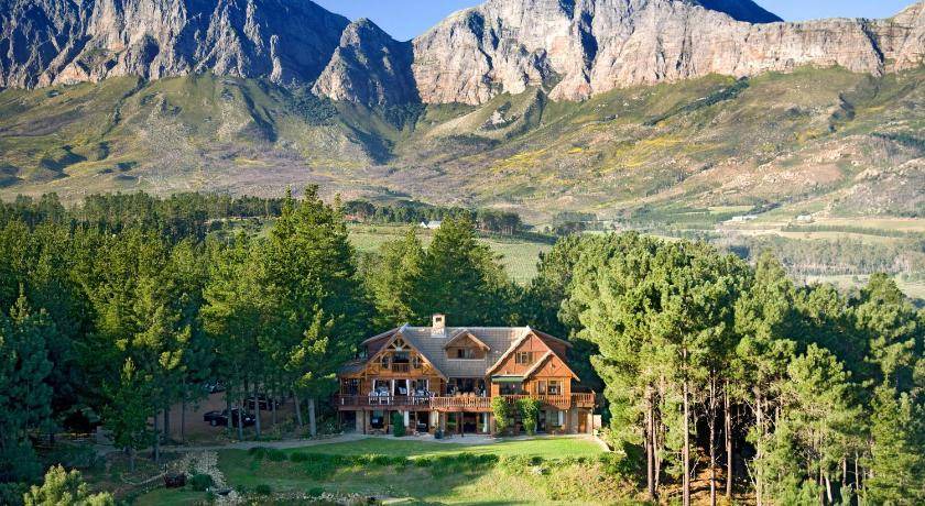 Helderberg Rural Bed & Breakfast | 120 m² Bed and breakfast ∙ 3 bedrooms ∙ 127 guests