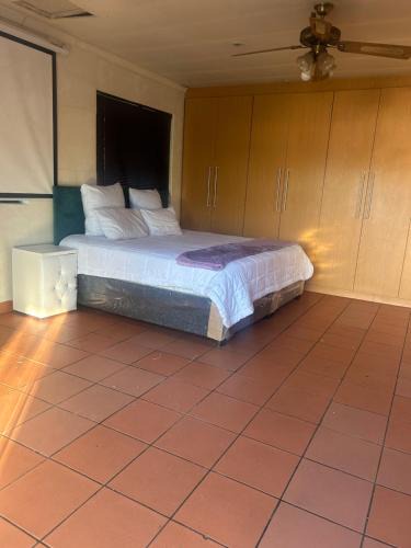 Greater Johannesburg Metropolitan Area House | 121 On Maud