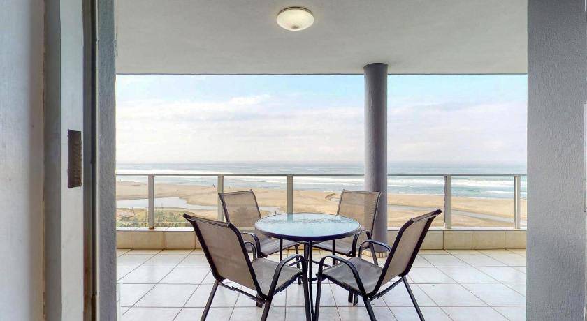 Margate Beach Apartment | 125 m² Apartment ∙ 3 bedrooms ∙ 6 guests