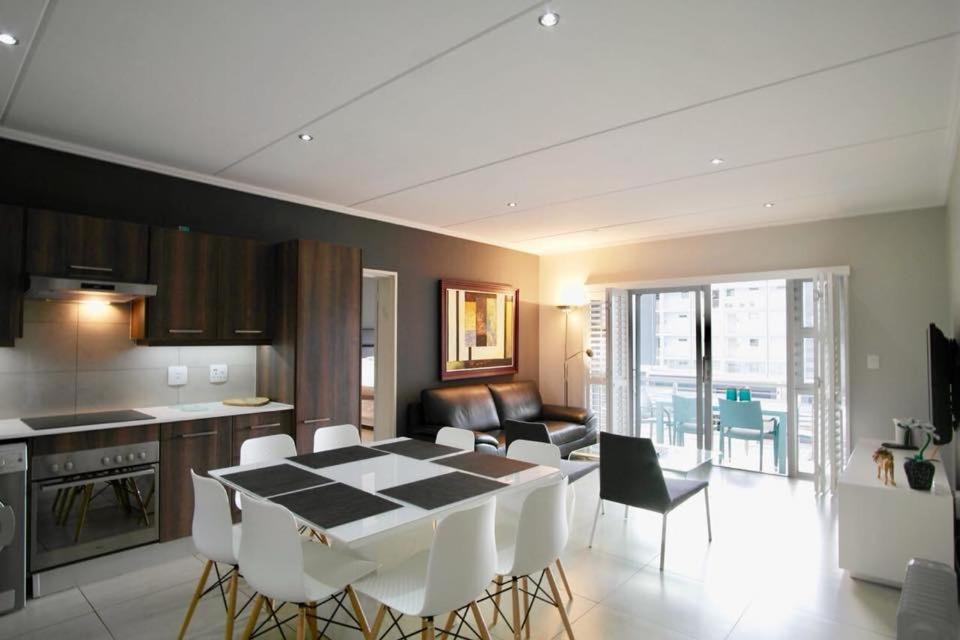 Sandown Apartment | 128 Patricia Road, Sandown extention3