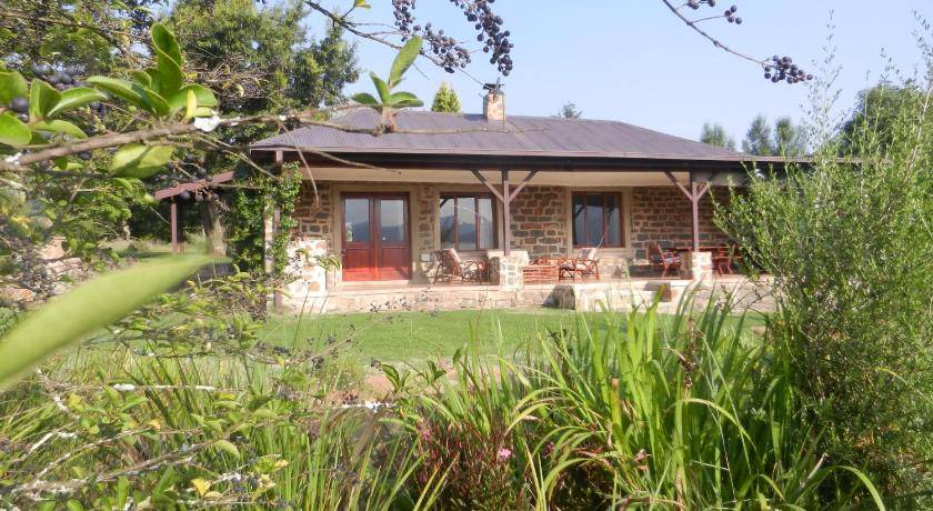 Dullstroom House | 132 m² House ∙ 2 bedrooms ∙ 4 guests