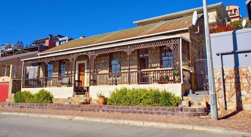 Mossel Bay House | 140 m² House ∙ 3 bedrooms ∙ 8 guests