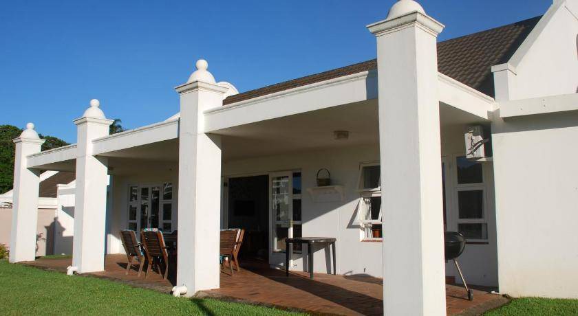 Port Edward Villa | 140 m² Villa ∙ 3 bedrooms ∙ 6 guests
