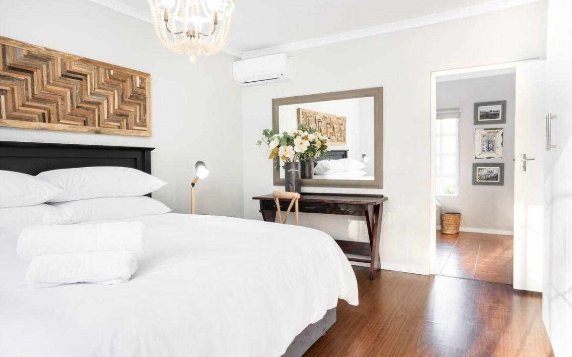 Stellenbosch House | 145 m² House ∙ 3 bedrooms ∙ 6 guests