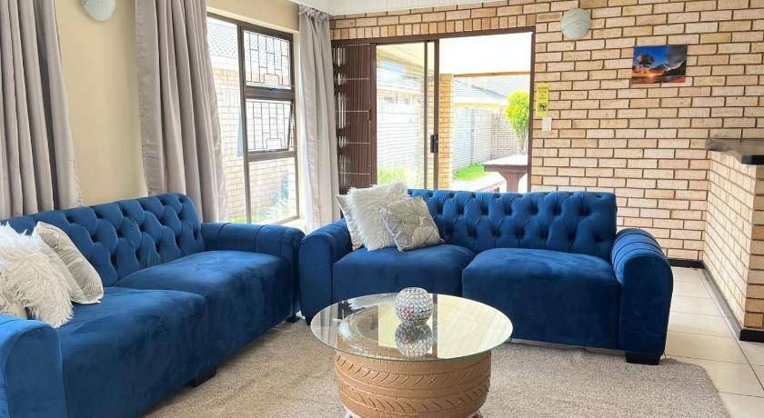 Summerstrand House | 15 m² House ∙ 6 bedrooms ∙ 10 guests
