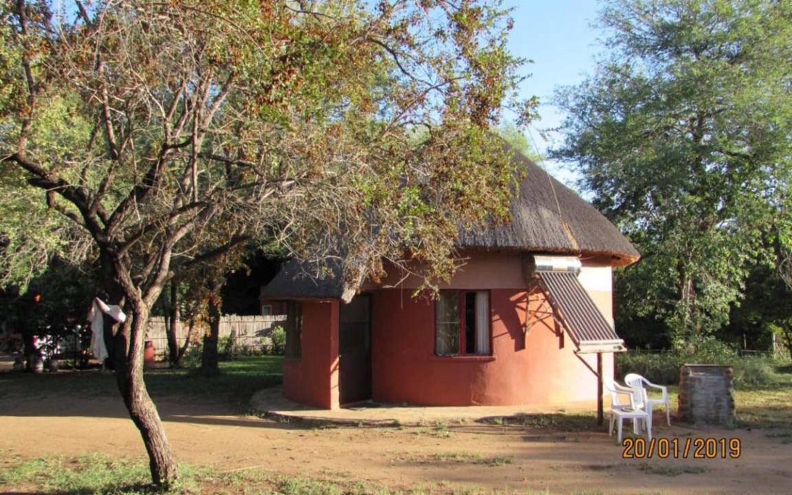 Thorny Bush Game Reserve Resort | 15 m² Private room ∙ 1 bedroom ∙ 5 guests