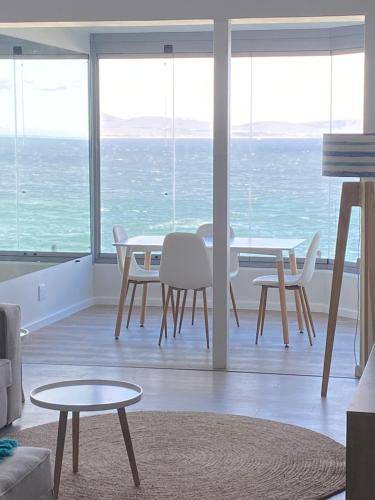 Eastcliff Apartment | 150 m² Apartment ∙ 2 bedrooms ∙ 4 guests