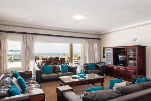 Shaka's Rock House | 150 m² House ∙ 4 bedrooms ∙ 12 guests