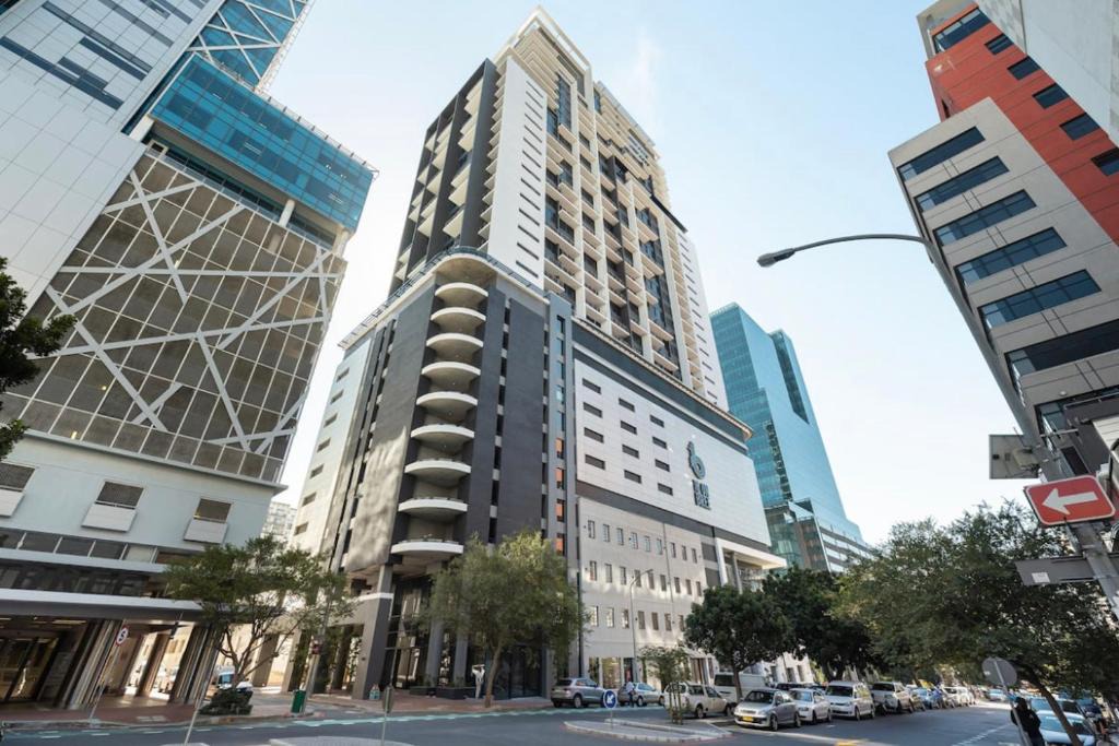 Cape Town City Centre Apartment | 16 On Bree by Stay In Luxury