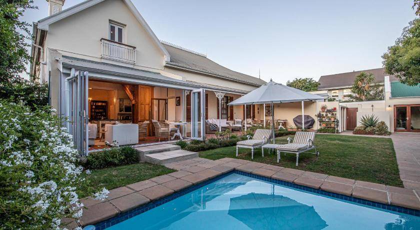 Stellenbosch Central Villa | 166 m² Villa ∙ 3 bedrooms ∙ 8 guests