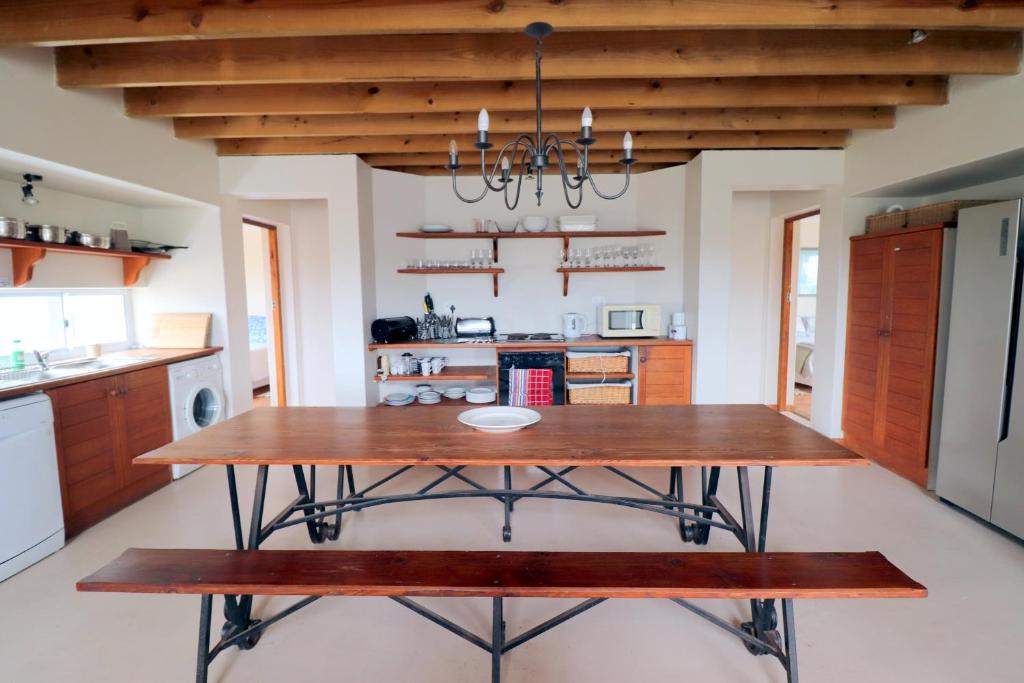 Arniston House | 17 On 6 Arniston