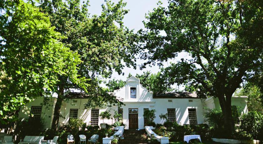 Koelenhof House | 180 m² Farmhouse ∙ 3 bedrooms ∙ 127 guests
