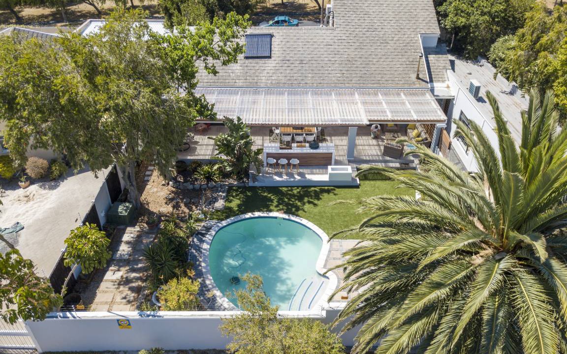 Plumstead House | 180 m² House ∙ 3 bedrooms ∙ 6 guests