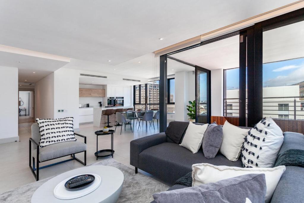 Cape Town City Centre Apartment | 1801 Mandela Rhodes Penthouse