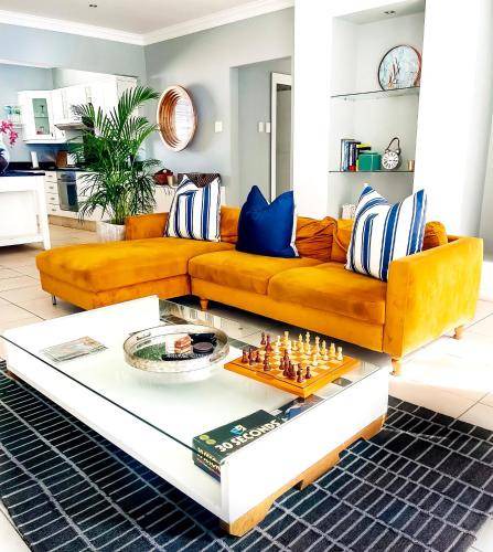 Pollok Beach Apartment | 186 m² Apartment ∙ 2 bedrooms ∙ 6 guests