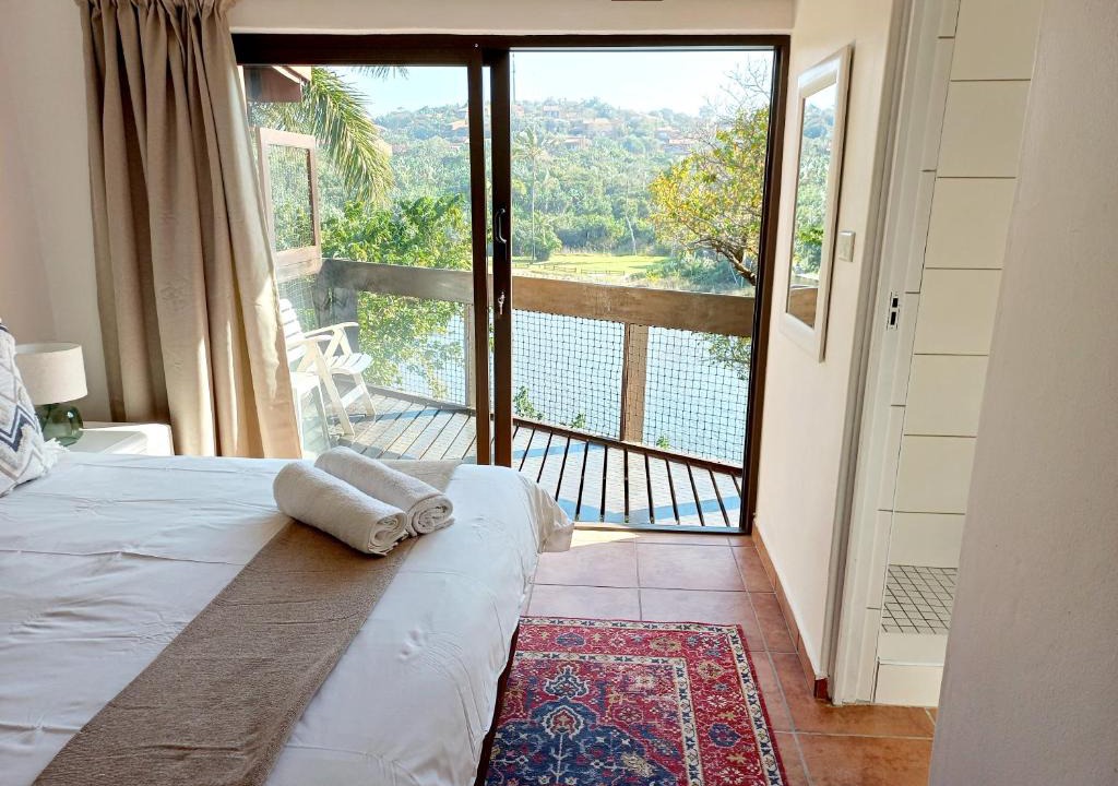 San Lameer Apartment | 2 Bedroom Lagoon Villa Sanlameer Estate, with water tank & UPS