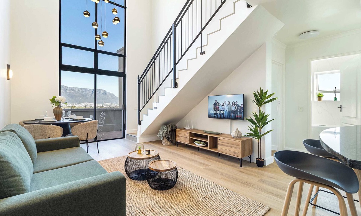 Century City Apartment | 2 Bedroom, Mountain View Penthouse, Century City