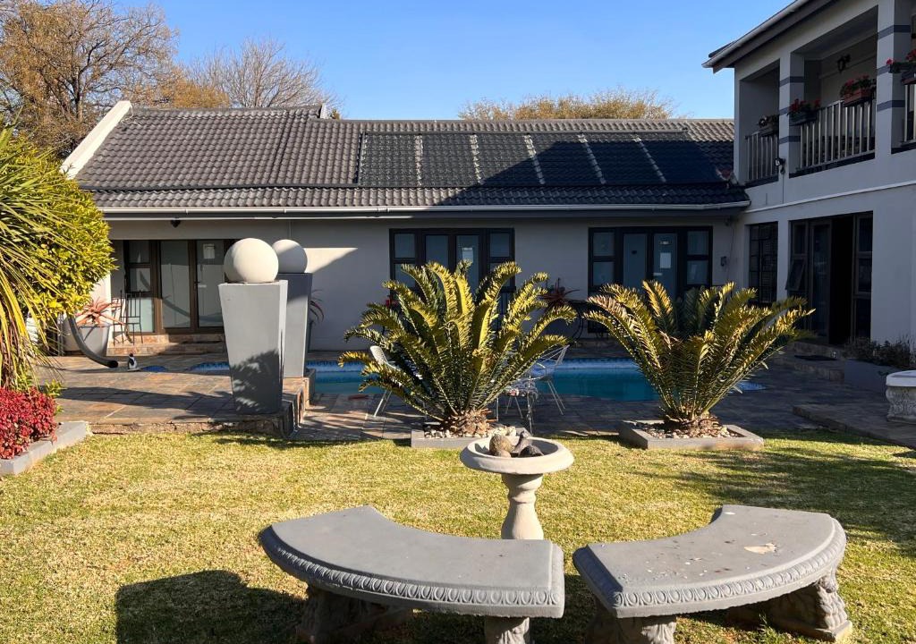 Ekurhuleni Bed & Breakfast | 2 Op Terblanche Guesthouse