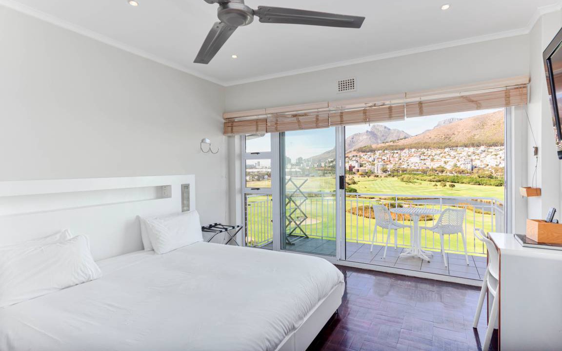 Mouille Point Apartment | 20 m² Studio flat ∙ 1 bedroom ∙ 2 guests