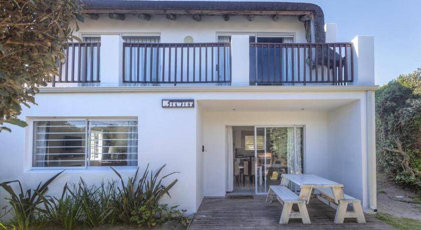 Cape Saint Francis House | 200 m² House ∙ 3 bedrooms ∙ 6 guests
