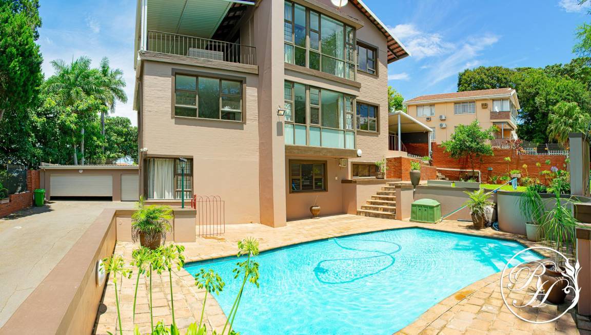 Berea Apartment | 200 m² Serviced apartment ∙ 3 bedrooms ∙ 6 guests