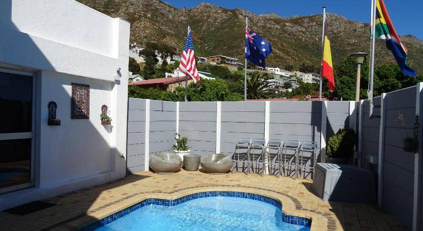 Gordons Bay Central Bed & Breakfast | 21 m² Bed and breakfast ∙ 8 guests