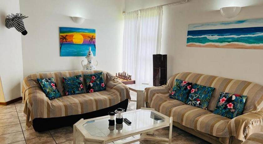 Port Edward Bed & Breakfast | 21 m² Bed and breakfast ∙ 4 bedrooms ∙ 14 guests