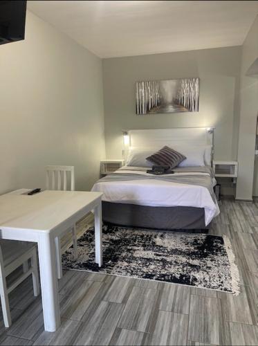 Kempton Park Apartment | 22 on Mirabel