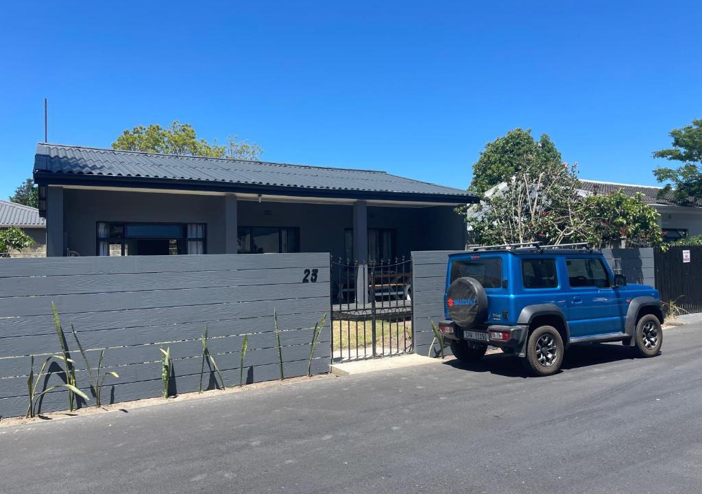 Knysna Central House | 23 Green Street