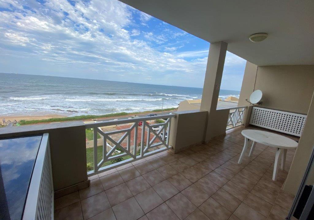 Selection Beach Apartment | 24 Waterfront