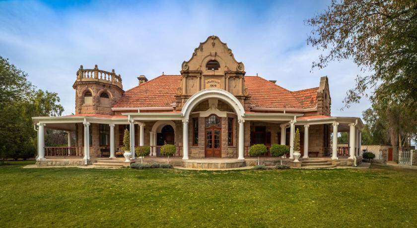 Oudtshoorn Bed & Breakfast | 25 m² Bed and breakfast ∙ 2 guests
