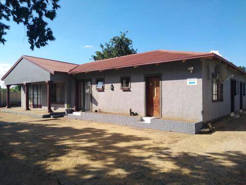 Emfuleni Apartment | 25 m² Apartment ∙ 7 bedrooms ∙ 15 guests