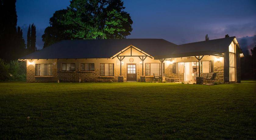 Clarens House | 280 m² House ∙ 4 bedrooms ∙ 8 guests