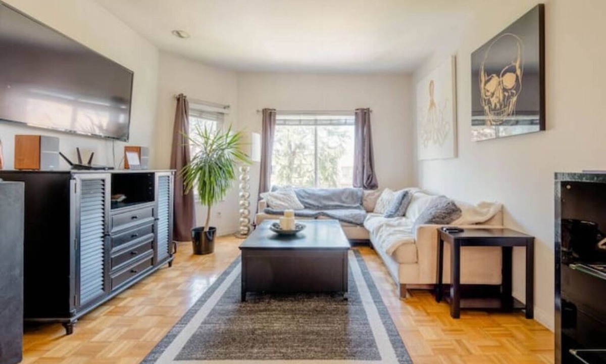 Marina District Apartment | 2BR in SF's Best neighborhood