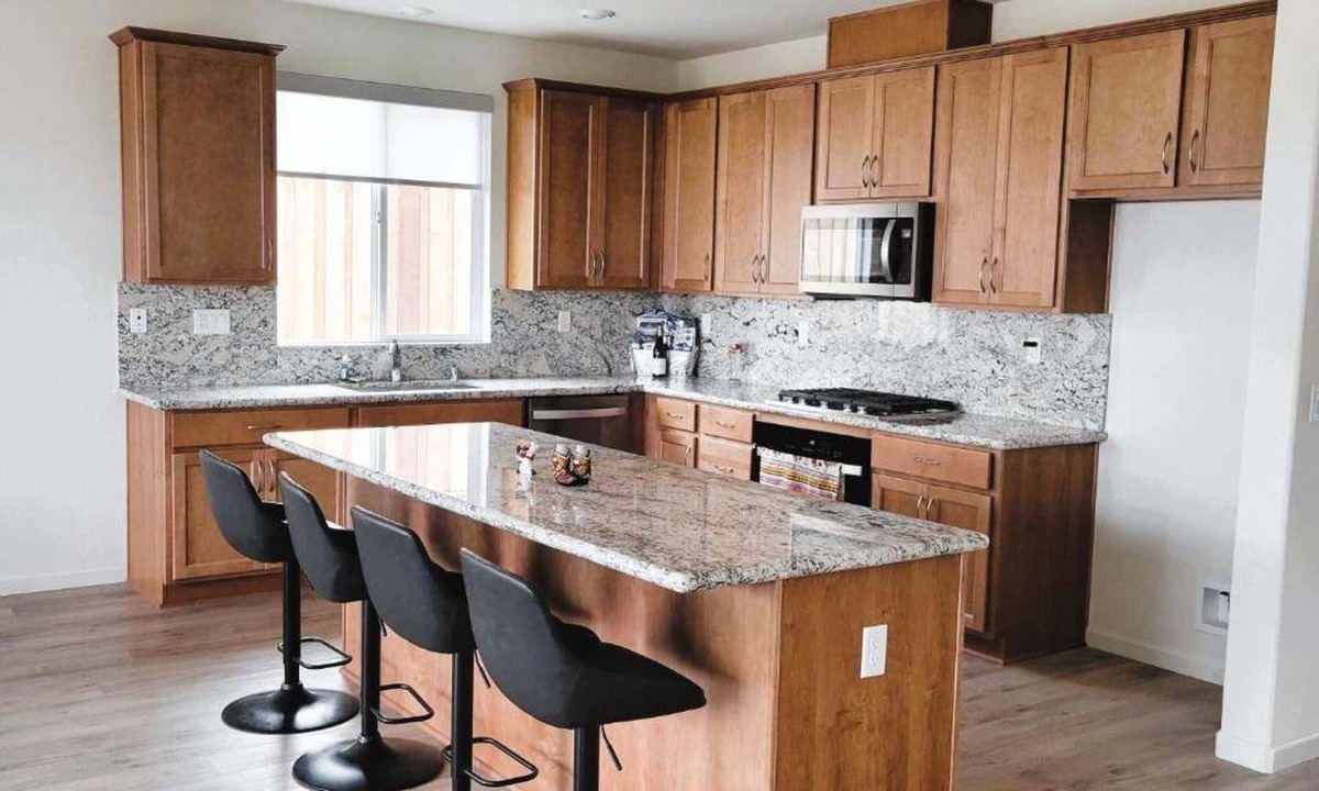Hollister House | 3-bedroom house in fantastic Hollister with cool AC breeze