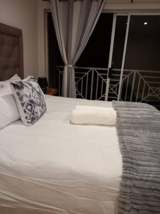 Faerie Glen Apartment | 3 bedroom self catering @ Lelapa La Baphogole