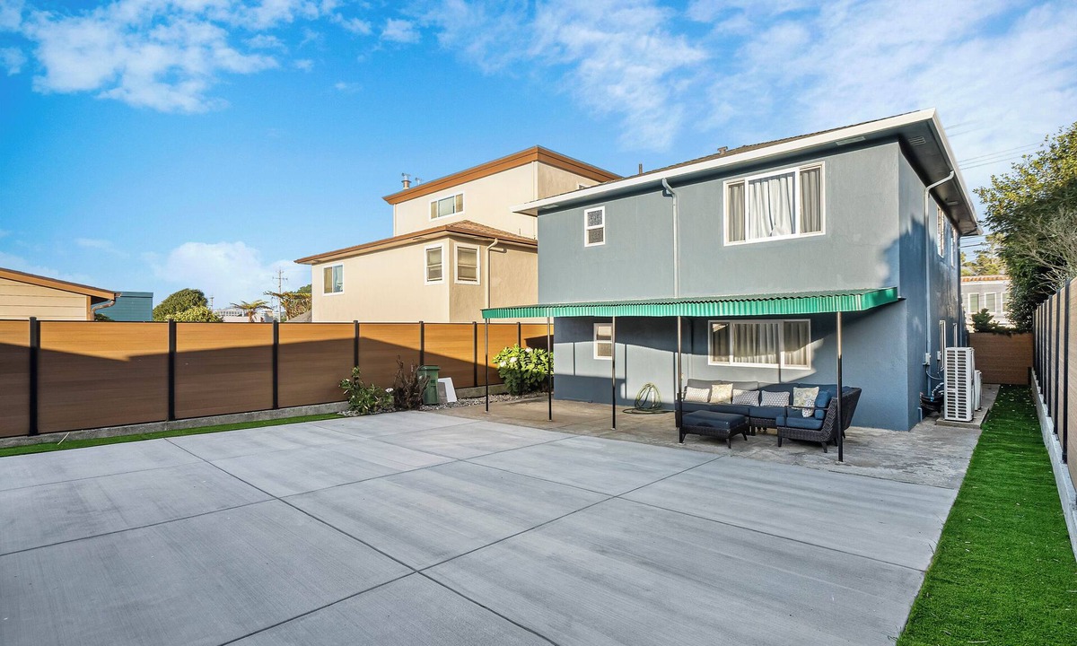 Broadmoor House | 3-bedroom Unit charming Daly City with AC, WiFi