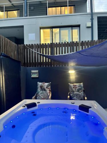 Vermont Apartment | 3 Indigo with Solar