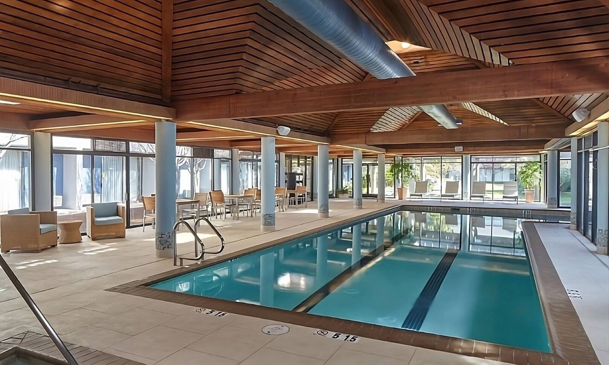 Berkeley Hotel | 3 Units | Golden Gate Views near UC Berkeley Marina | Pool & Free Breakfast