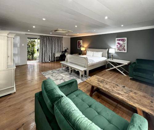 Mahikeng Hotel | 30 m² Hotel ∙ 2 guests