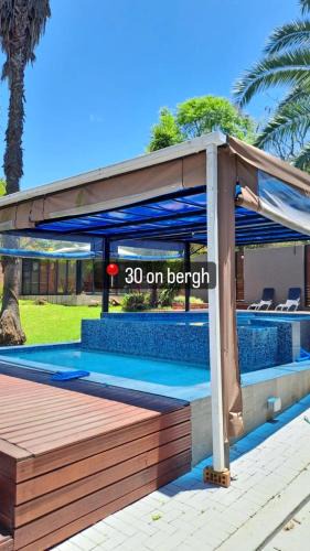 Makhado Cabin | 30 on Bergh
