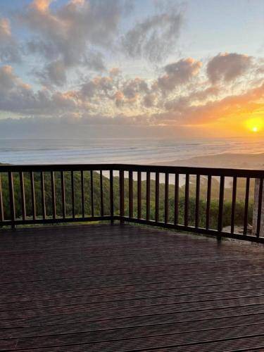 Oyster Bay House | 300 m² House ∙ 4 bedrooms ∙ 12 guests